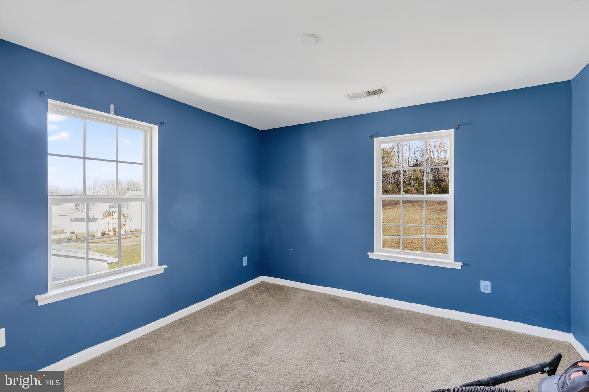 WINDSOR MANOR - Residential