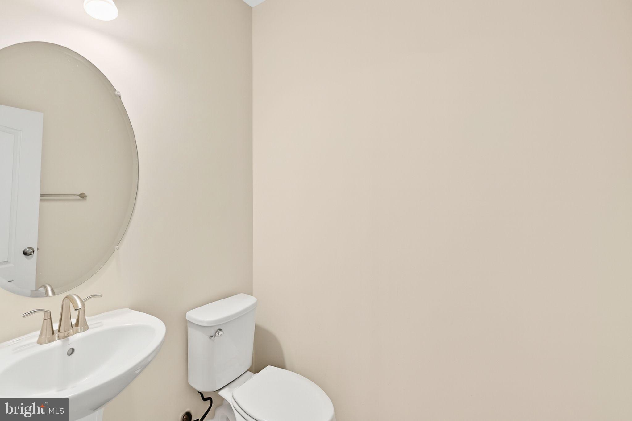 WINDSOR MANOR - Residential