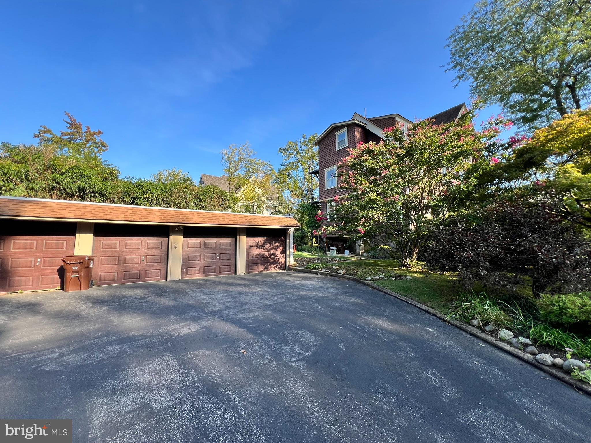 HISTORIC DISTRICT - Residential Income