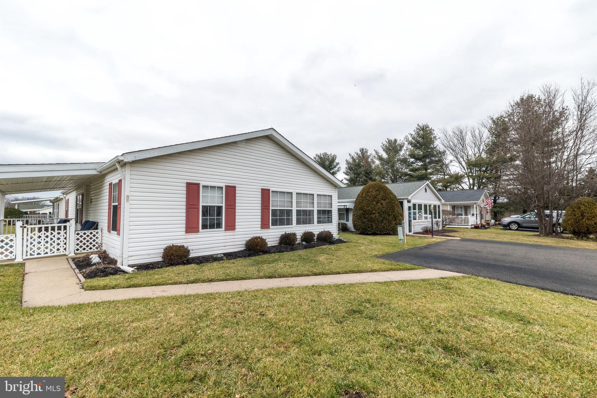 BUCKINGHAM SPRINGS - Residential