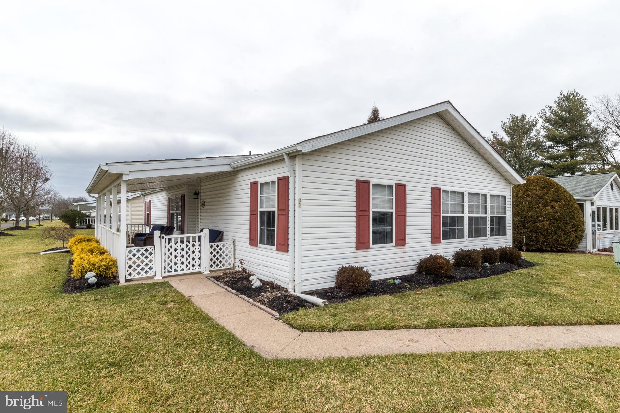 BUCKINGHAM SPRINGS - Residential