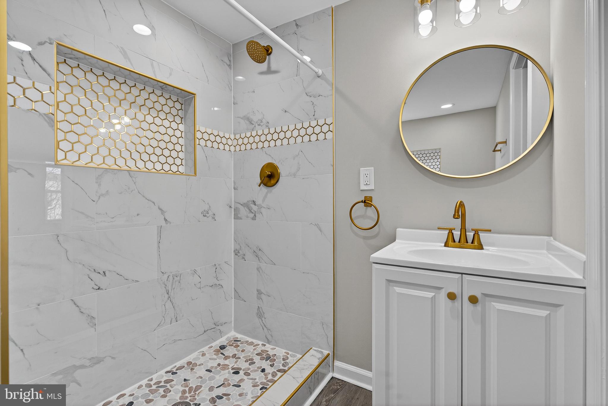 OLIVER - Residential