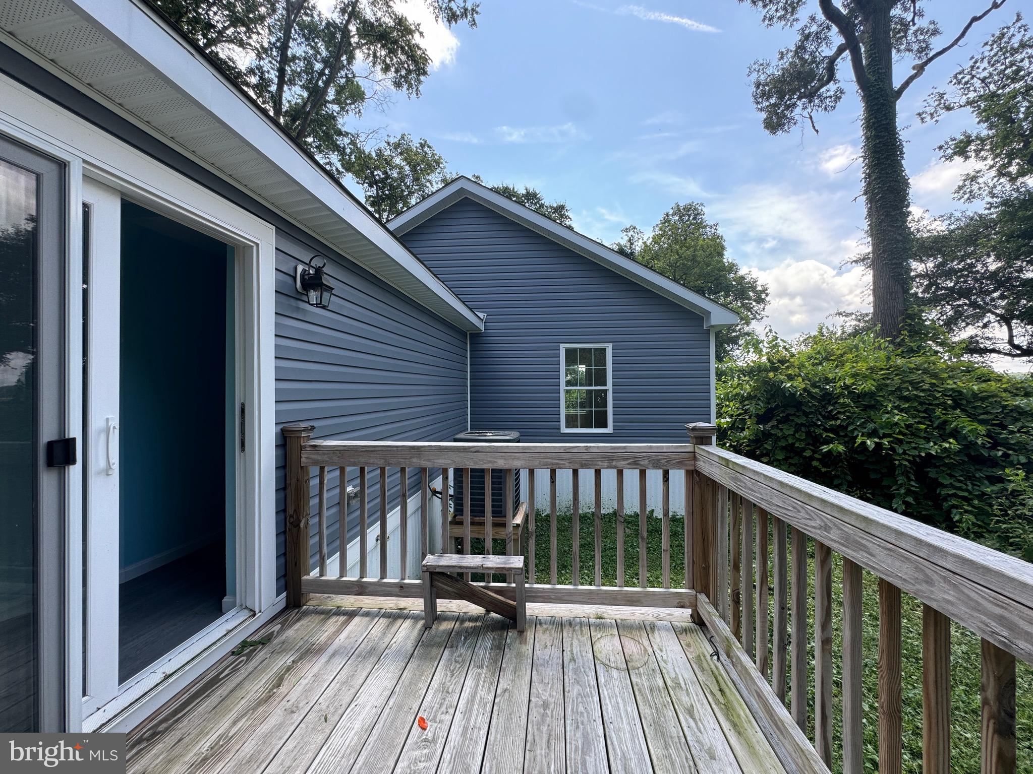 LAUREL VILLAGE - Residential