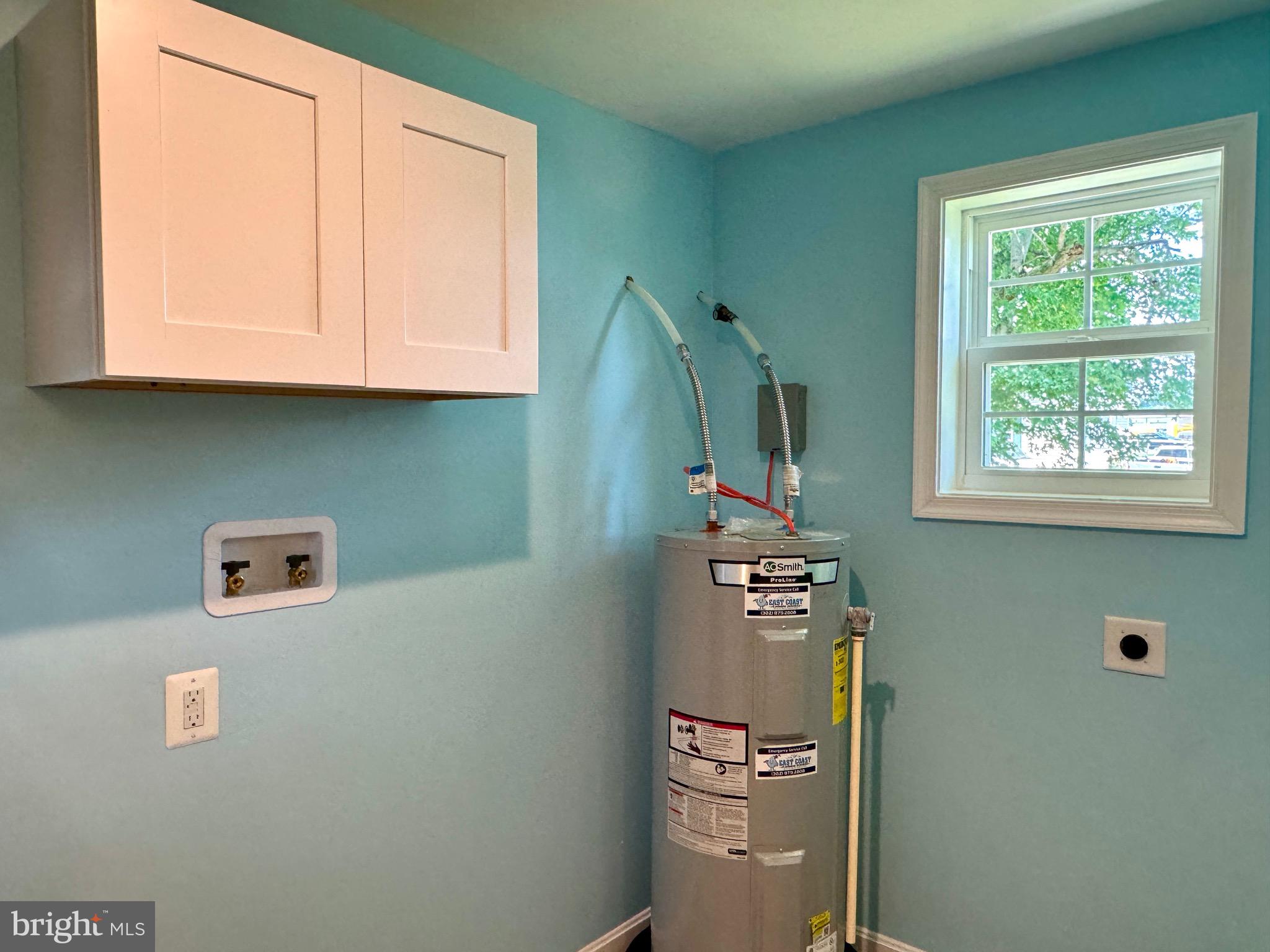 LAUREL VILLAGE - Residential