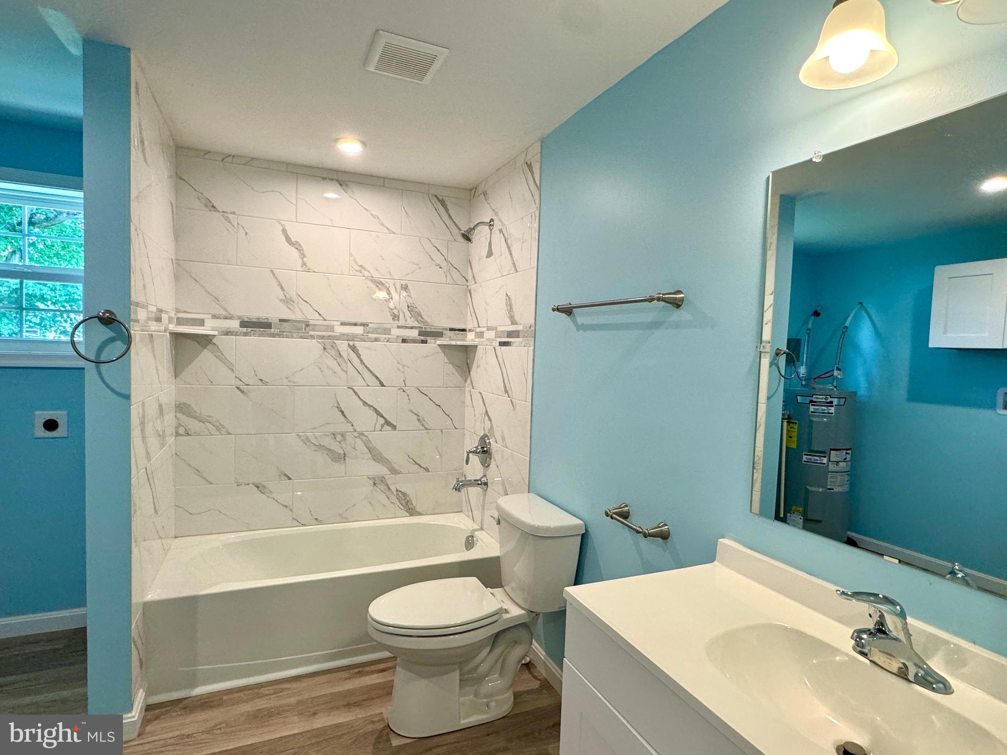 LAUREL VILLAGE - Residential