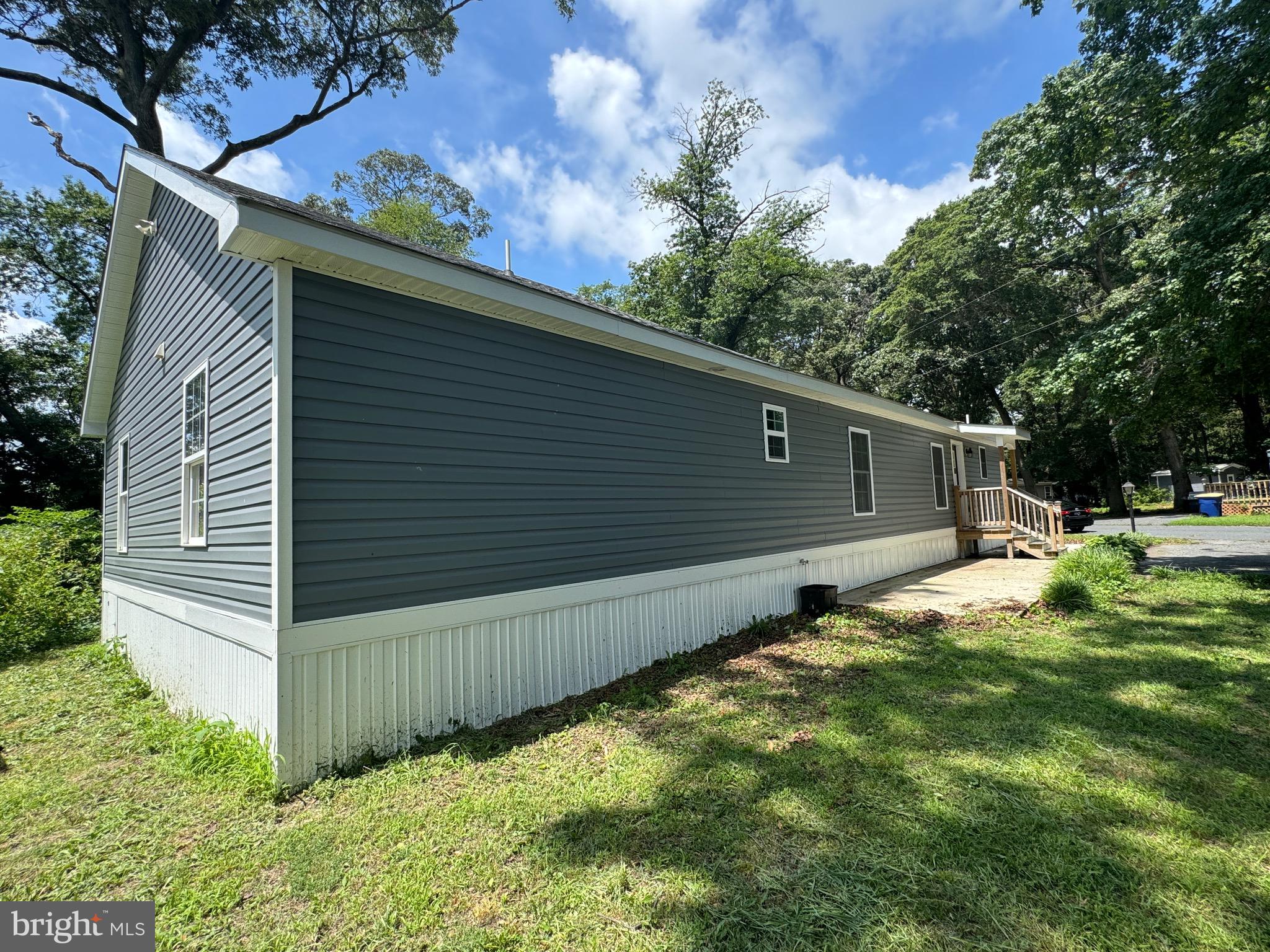 LAUREL VILLAGE - Residential