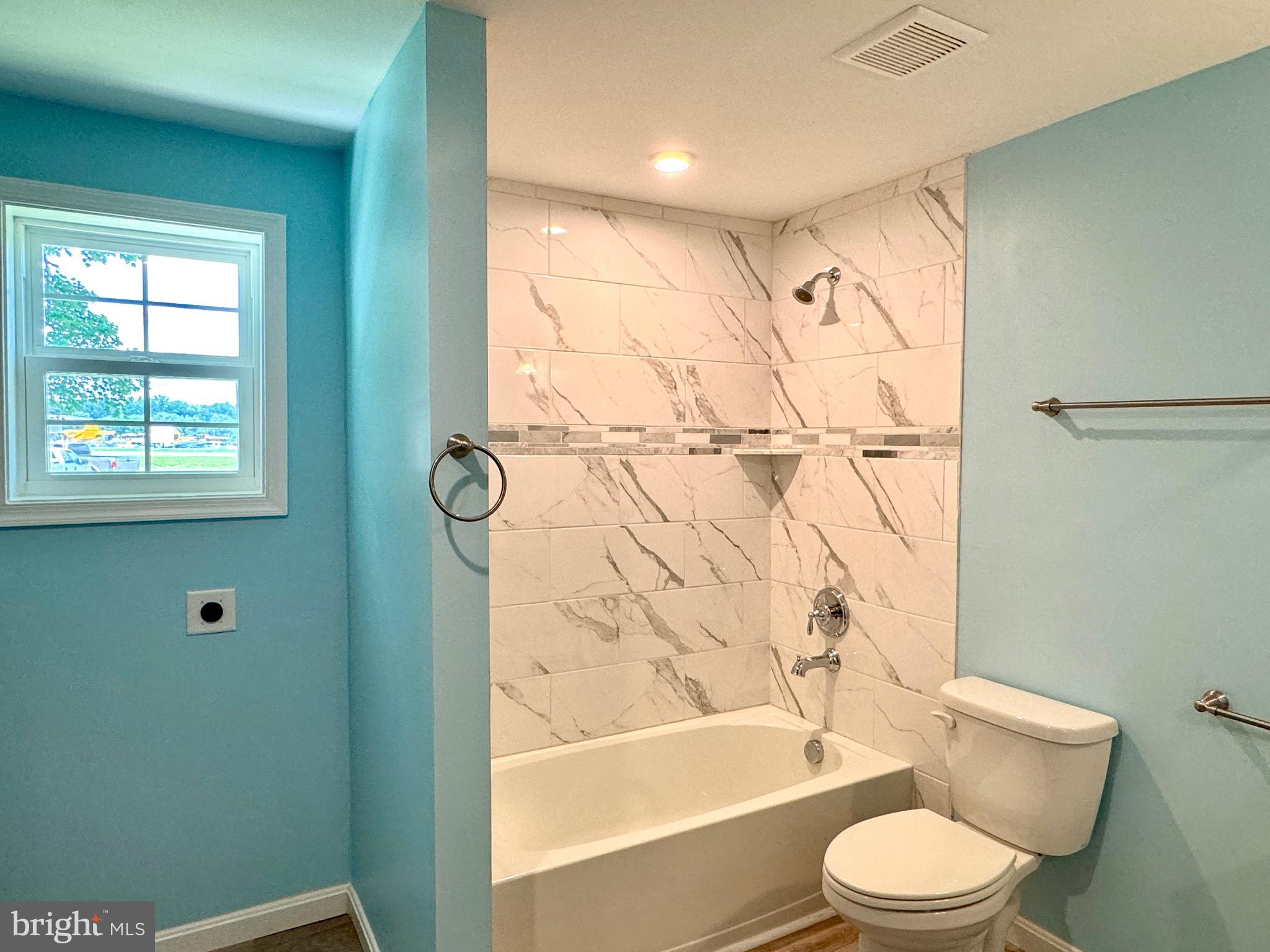 LAUREL VILLAGE - Residential