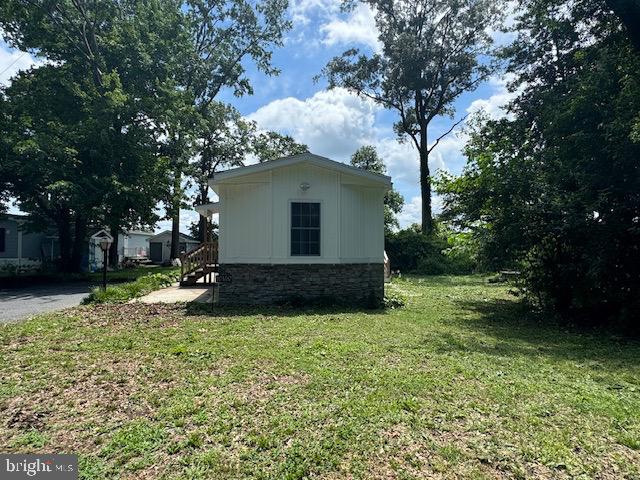 LAUREL VILLAGE - Residential