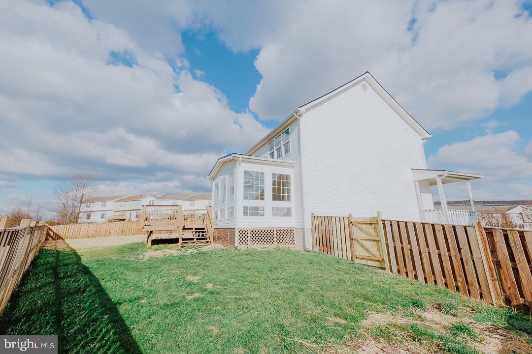 MILLS FARM - Residential Lease