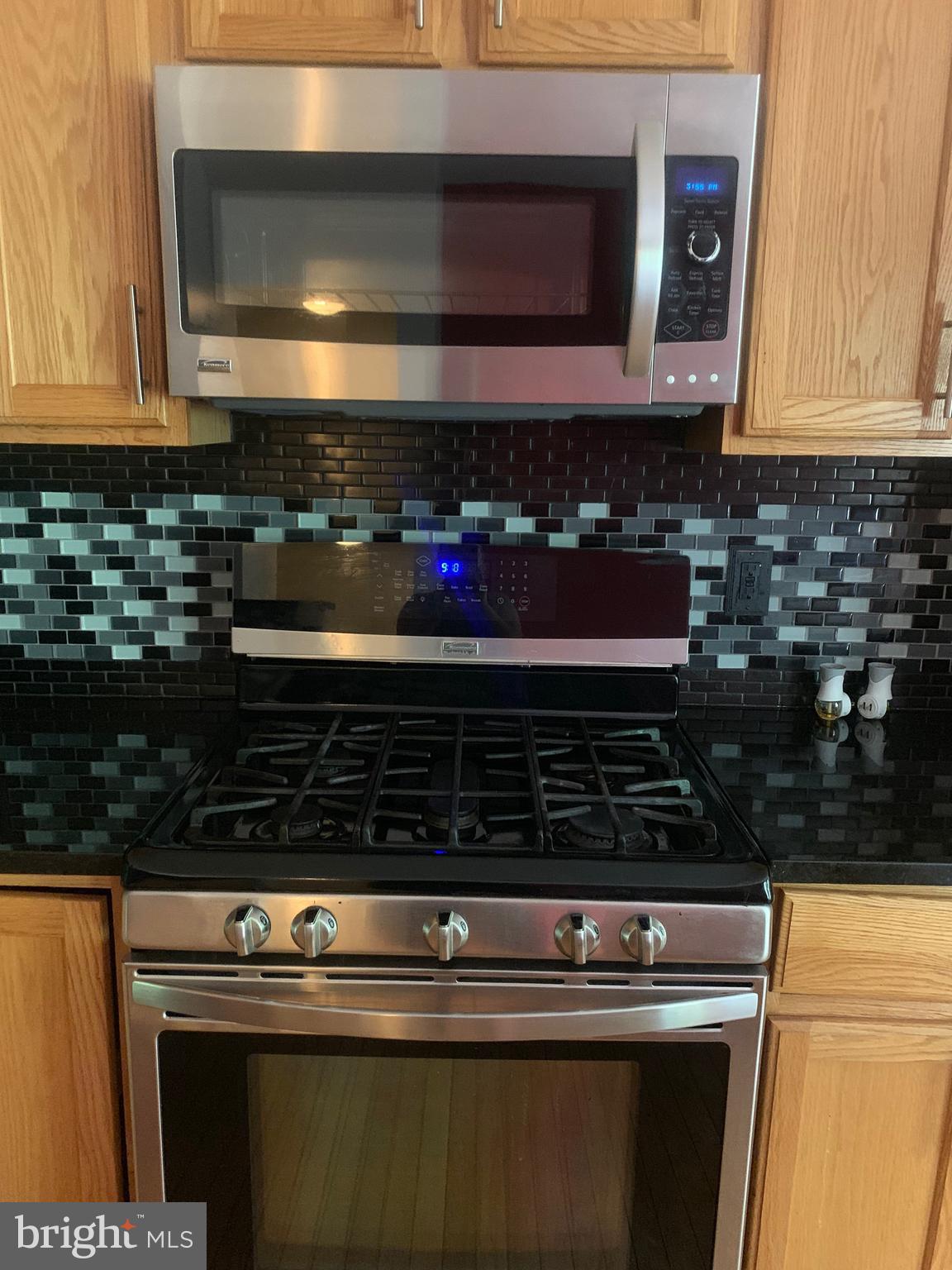 WOODBRIDGE COMMONS - Residential