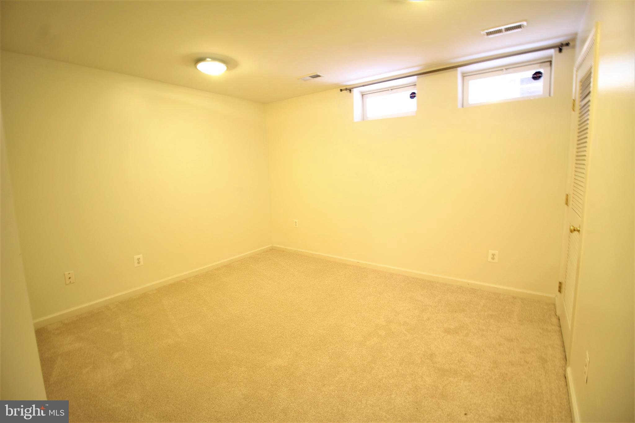 WOODBRIDGE COMMONS - Residential