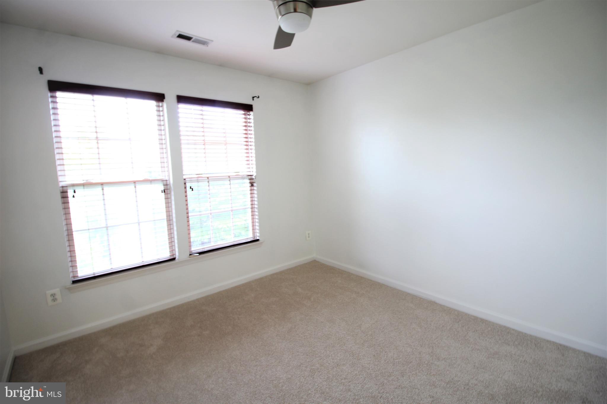 WOODBRIDGE COMMONS - Residential