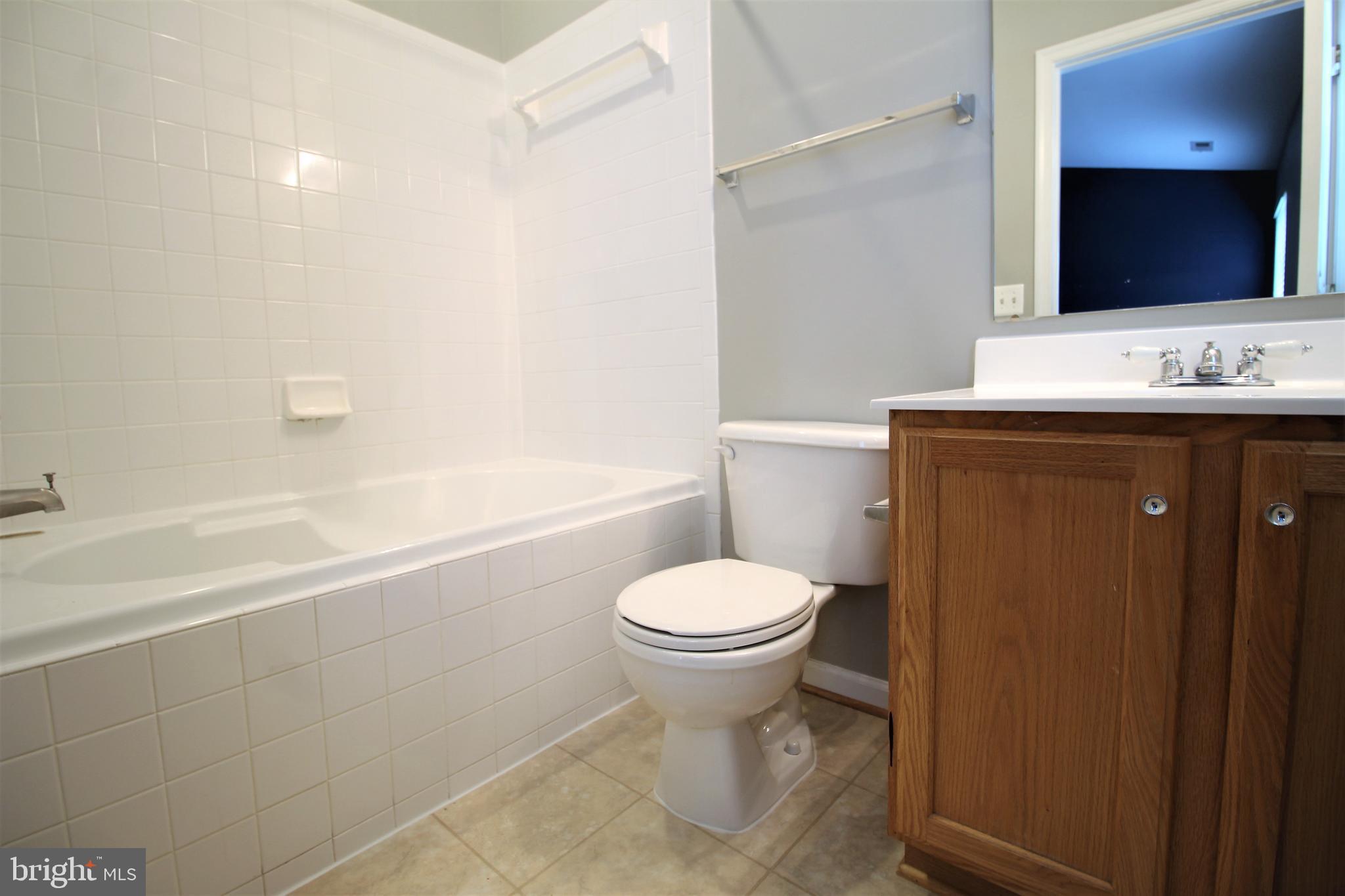 WOODBRIDGE COMMONS - Residential