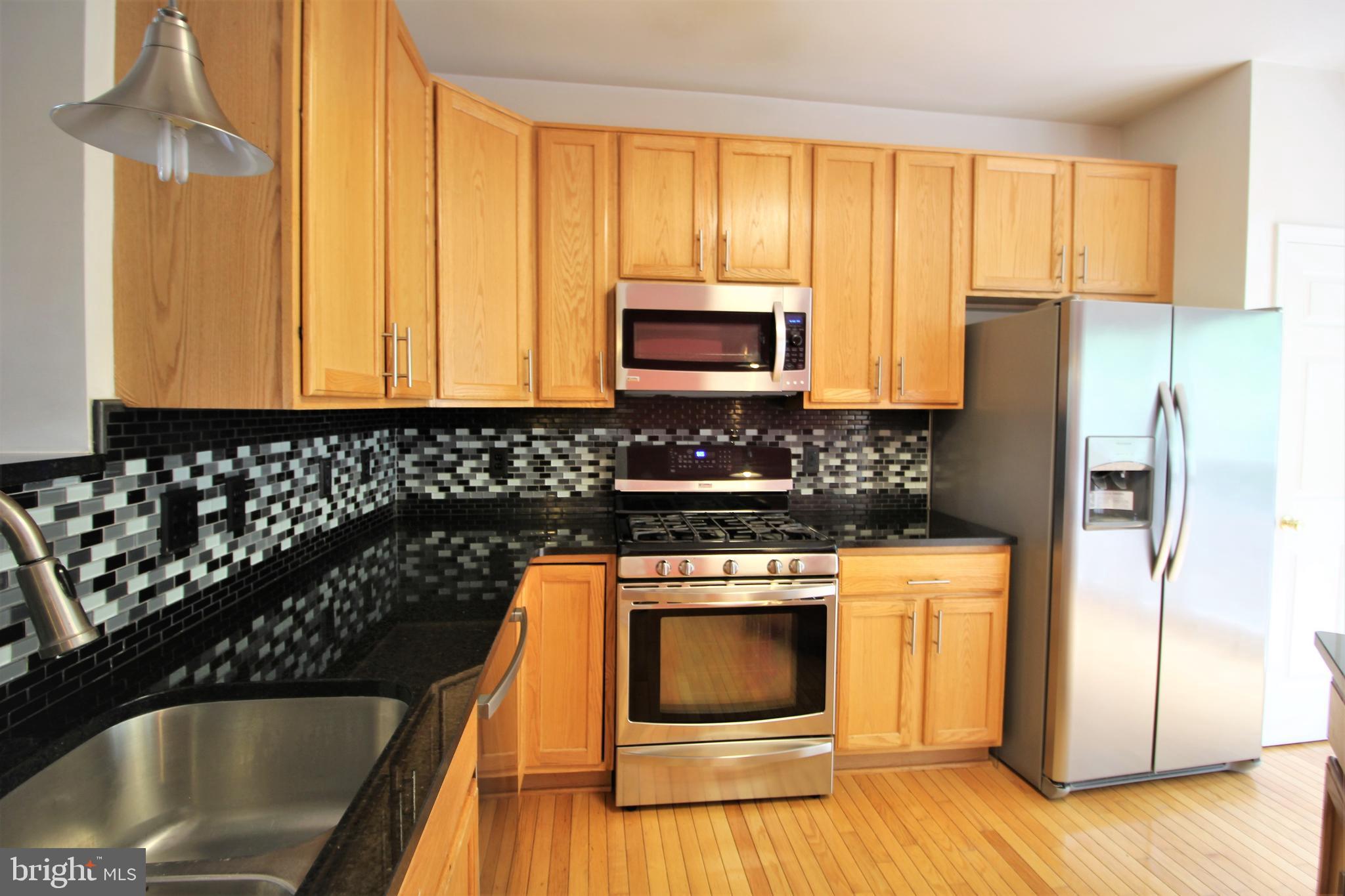 WOODBRIDGE COMMONS - Residential