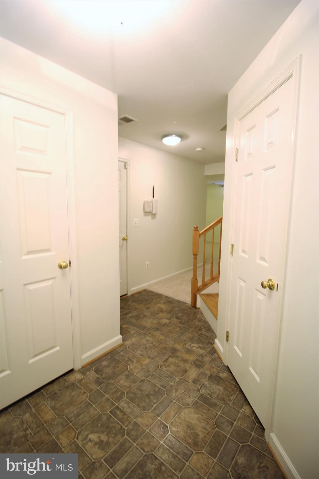 WOODBRIDGE COMMONS - Residential