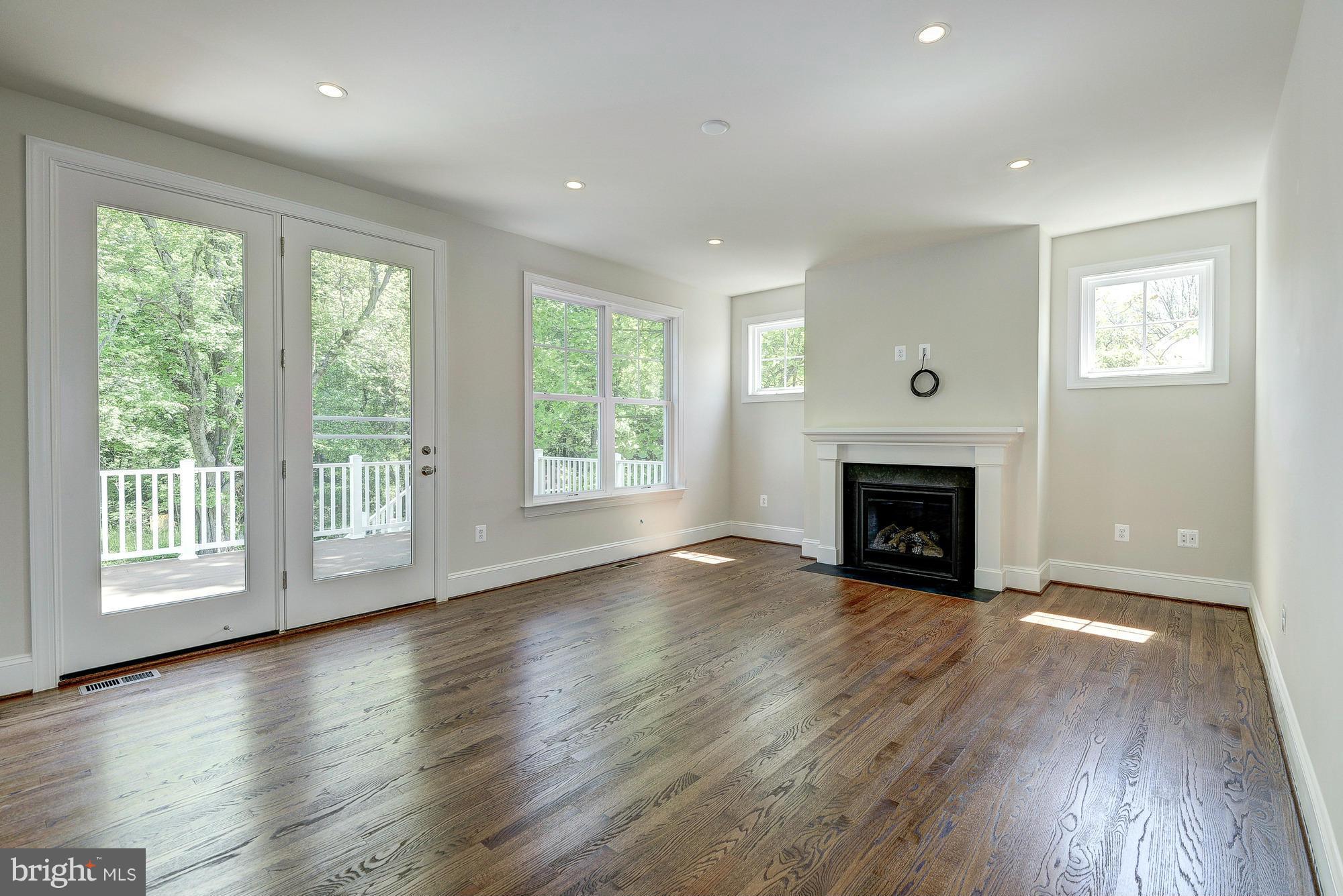 CHESTERFIELD - Residential