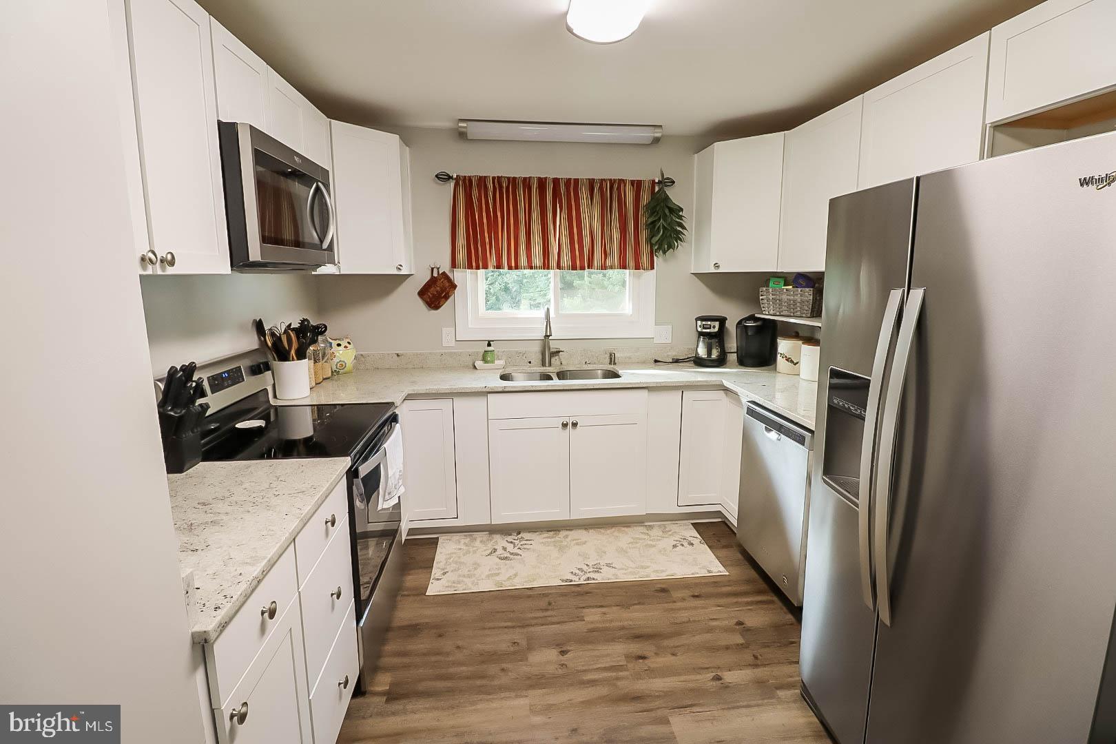 GREENBERRY HILLS - Residential