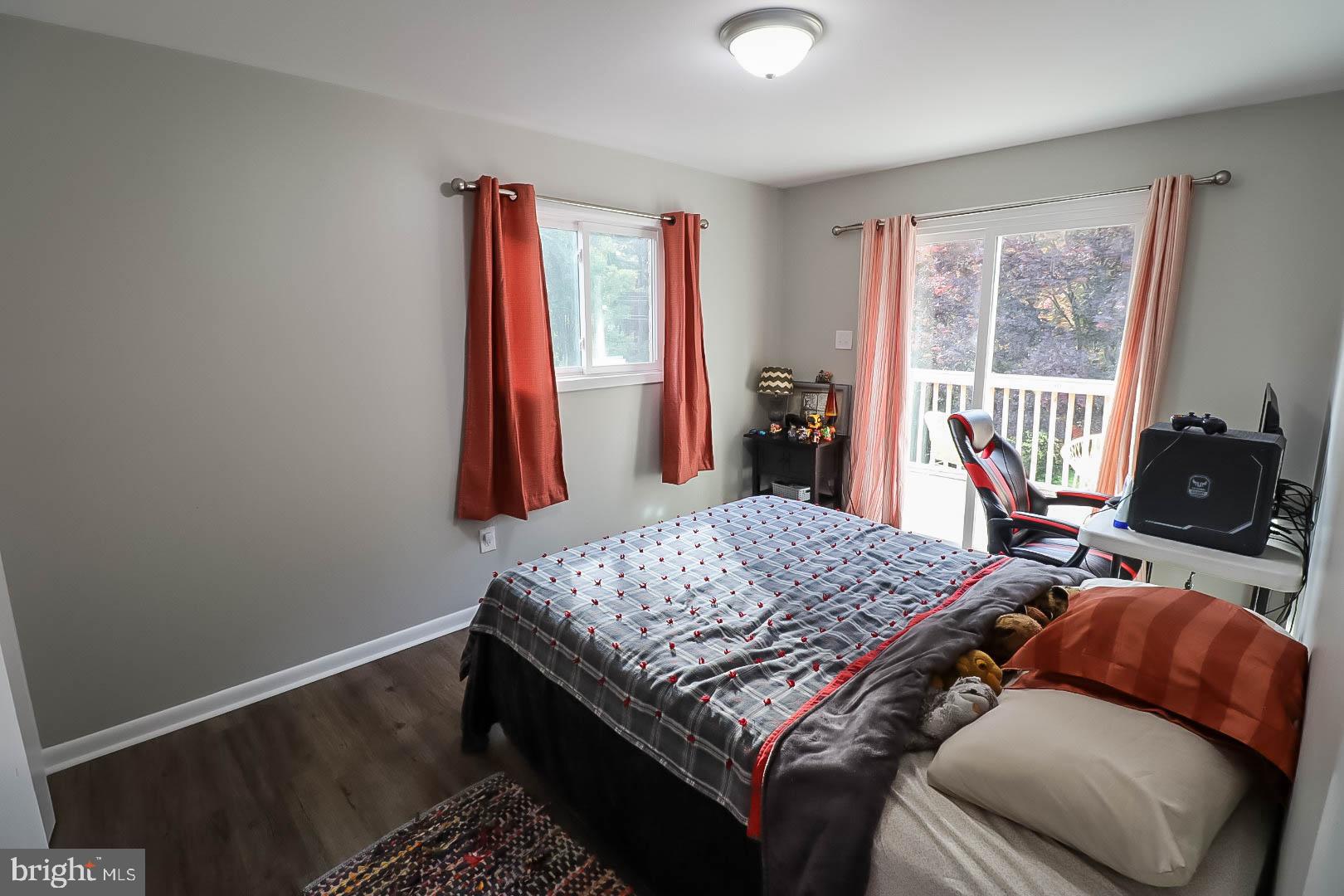 GREENBERRY HILLS - Residential