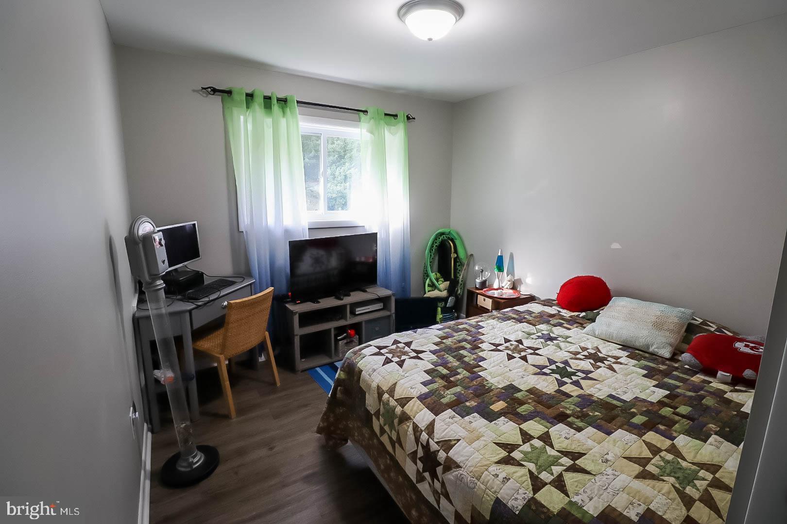 GREENBERRY HILLS - Residential