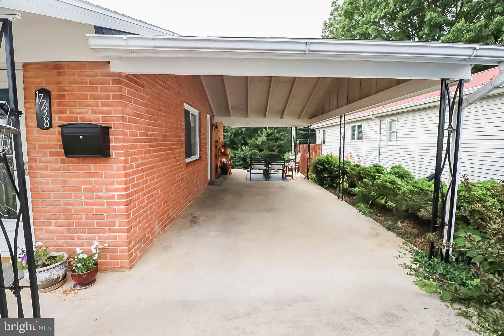 GREENBERRY HILLS - Residential