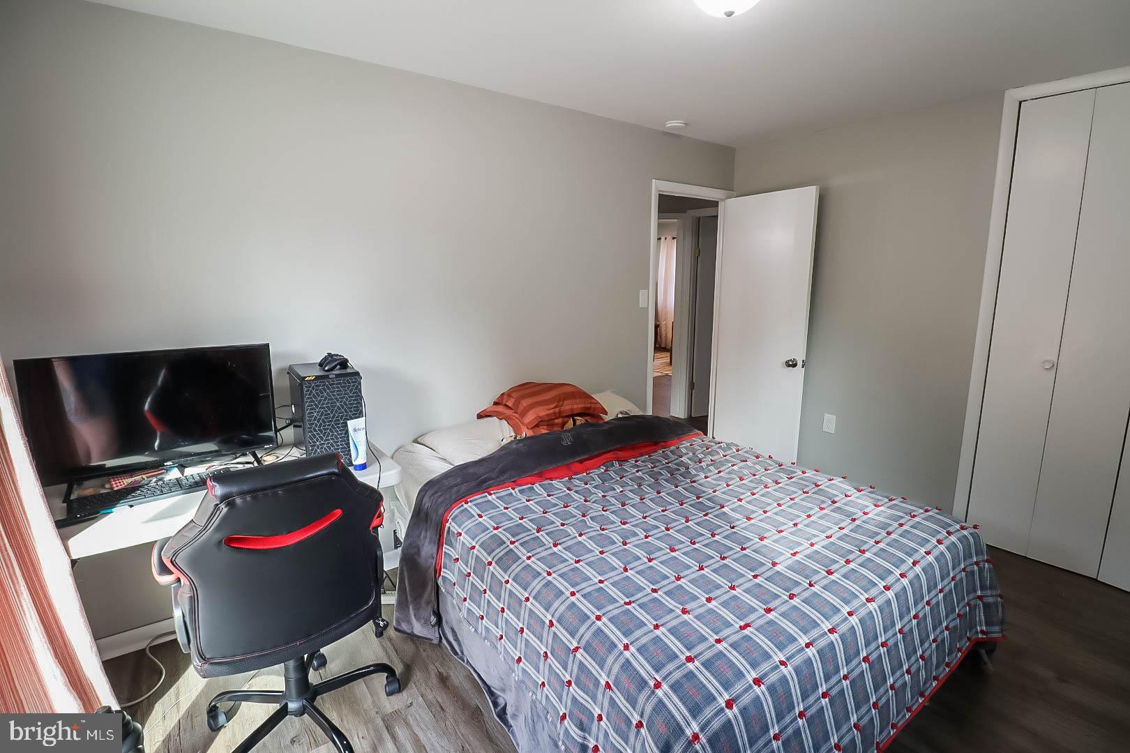 GREENBERRY HILLS - Residential