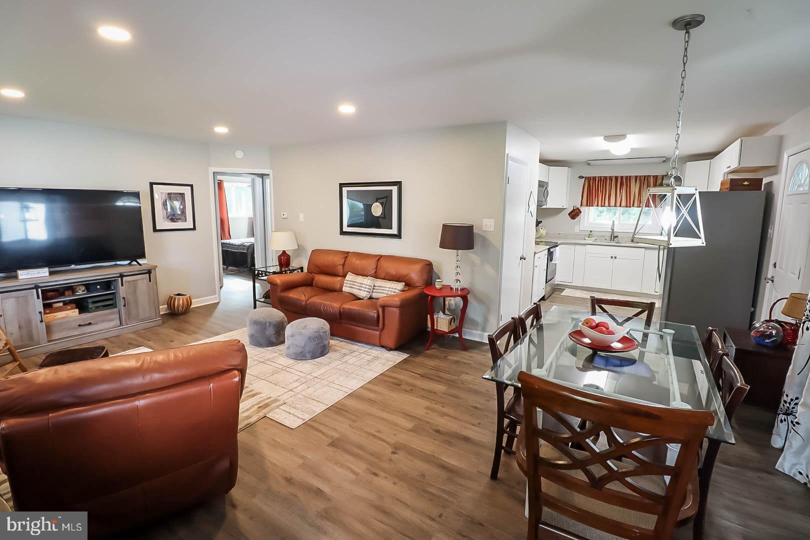 GREENBERRY HILLS - Residential