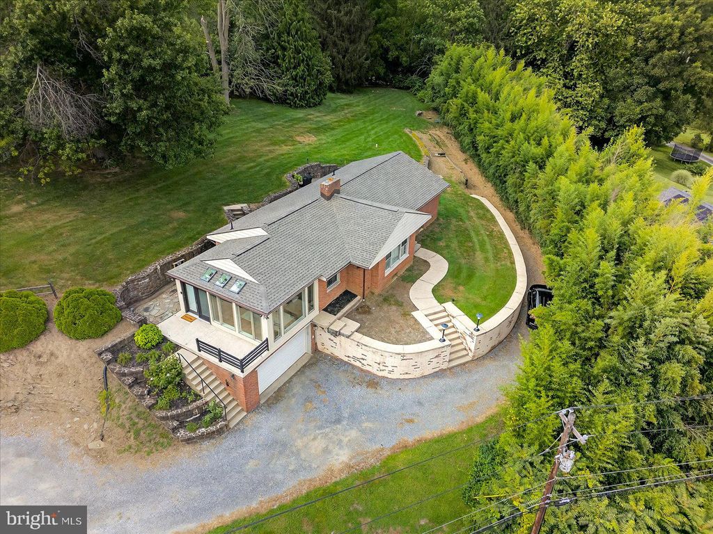 Photo of 1713 Morningside Drive, LANCASTER, PA 17602 (MLS # PALA2075158)