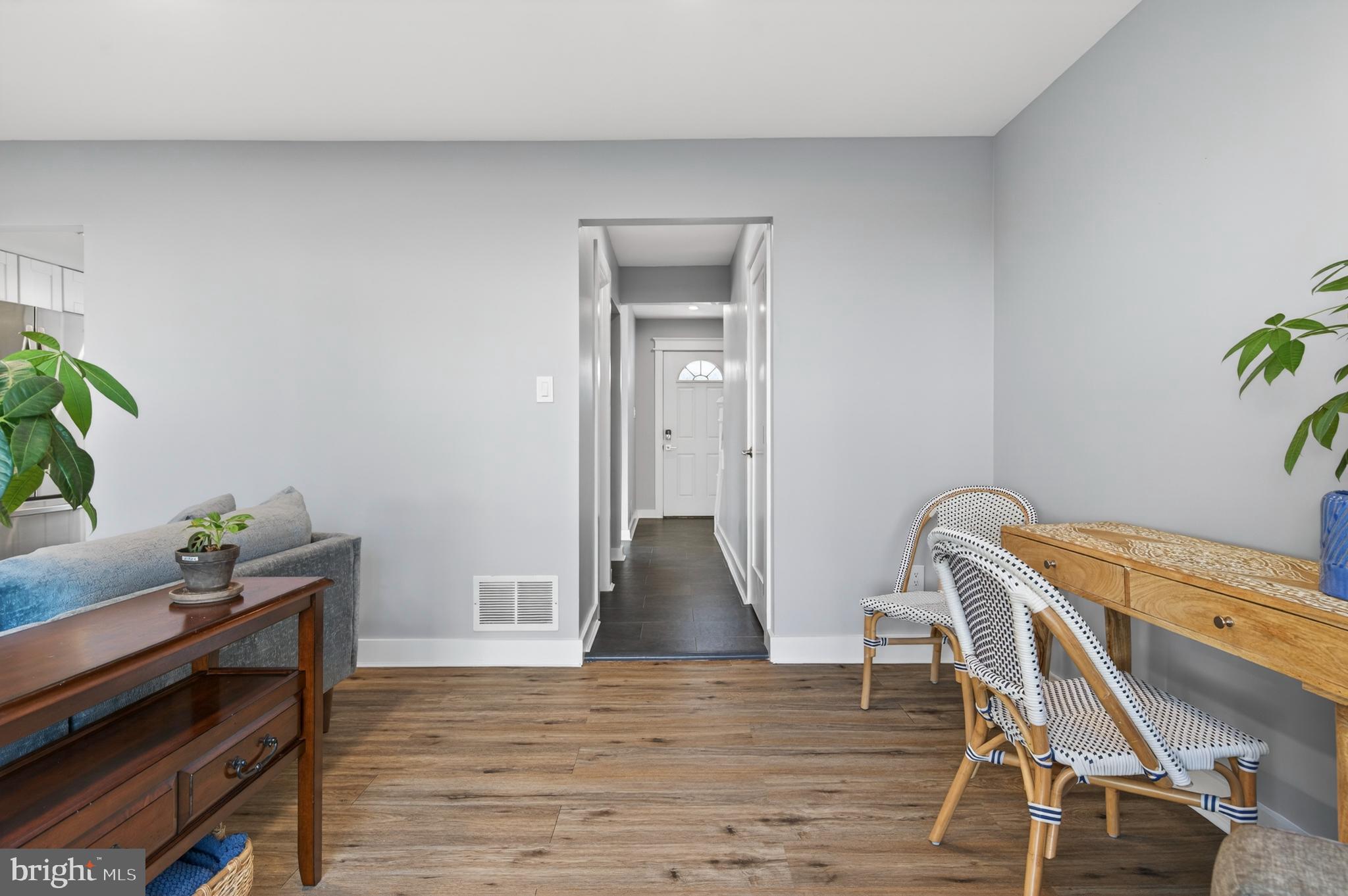 CROFTON SQUARE - Residential