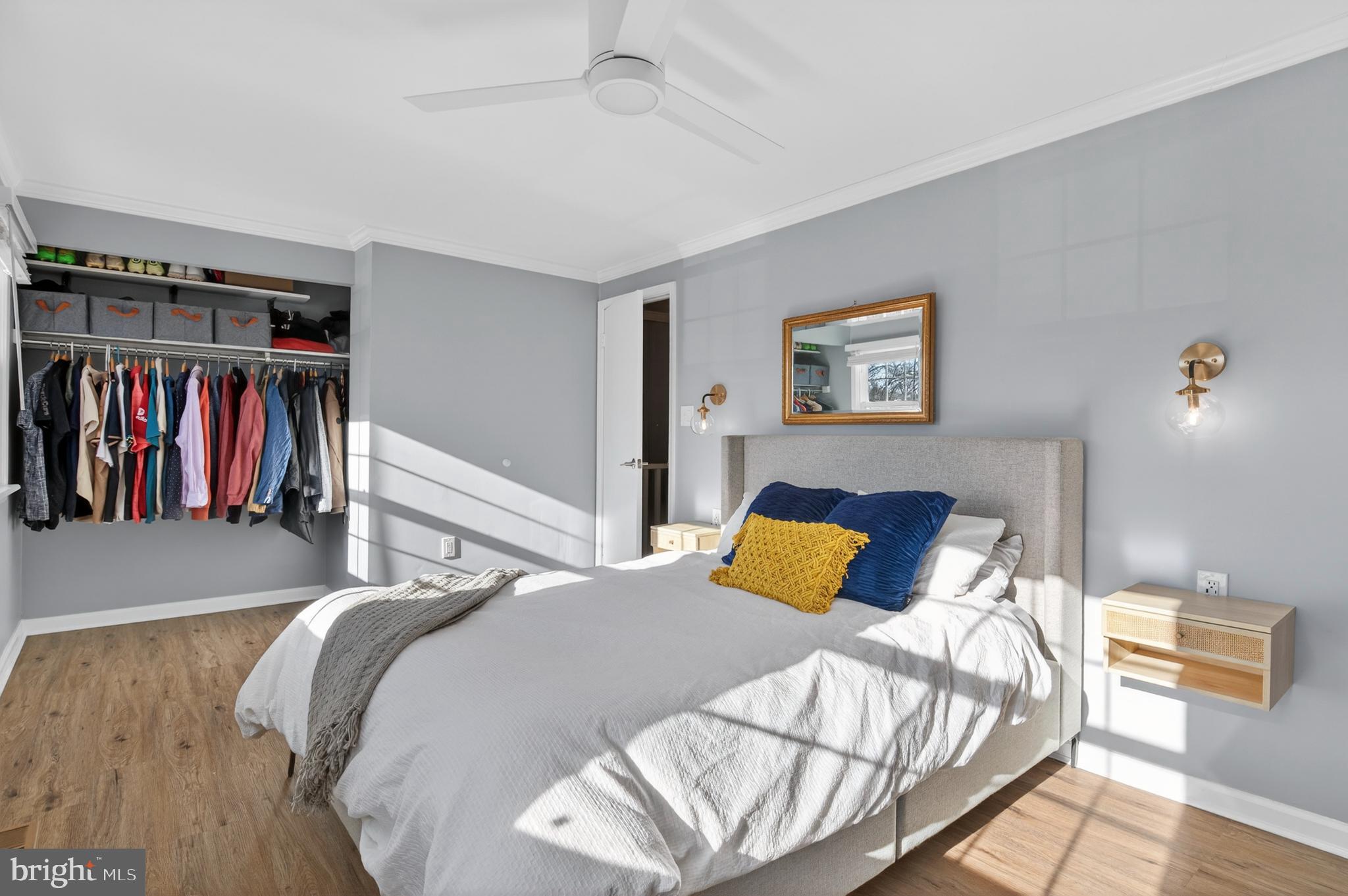 CROFTON SQUARE - Residential