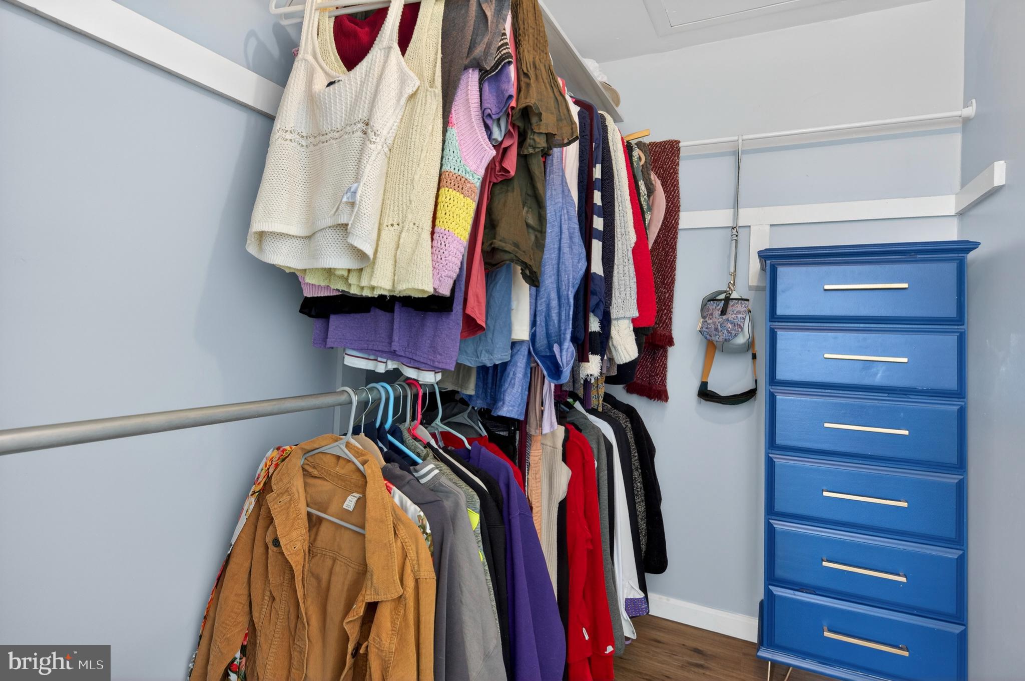 CROFTON SQUARE - Residential