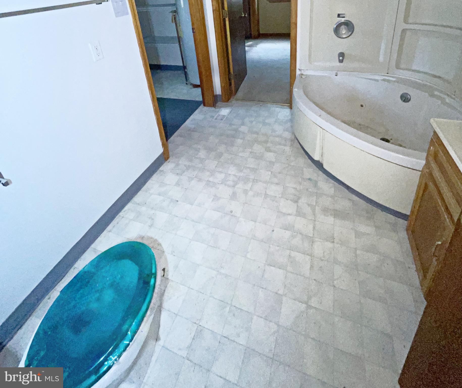 INDIAN ACRES - Residential