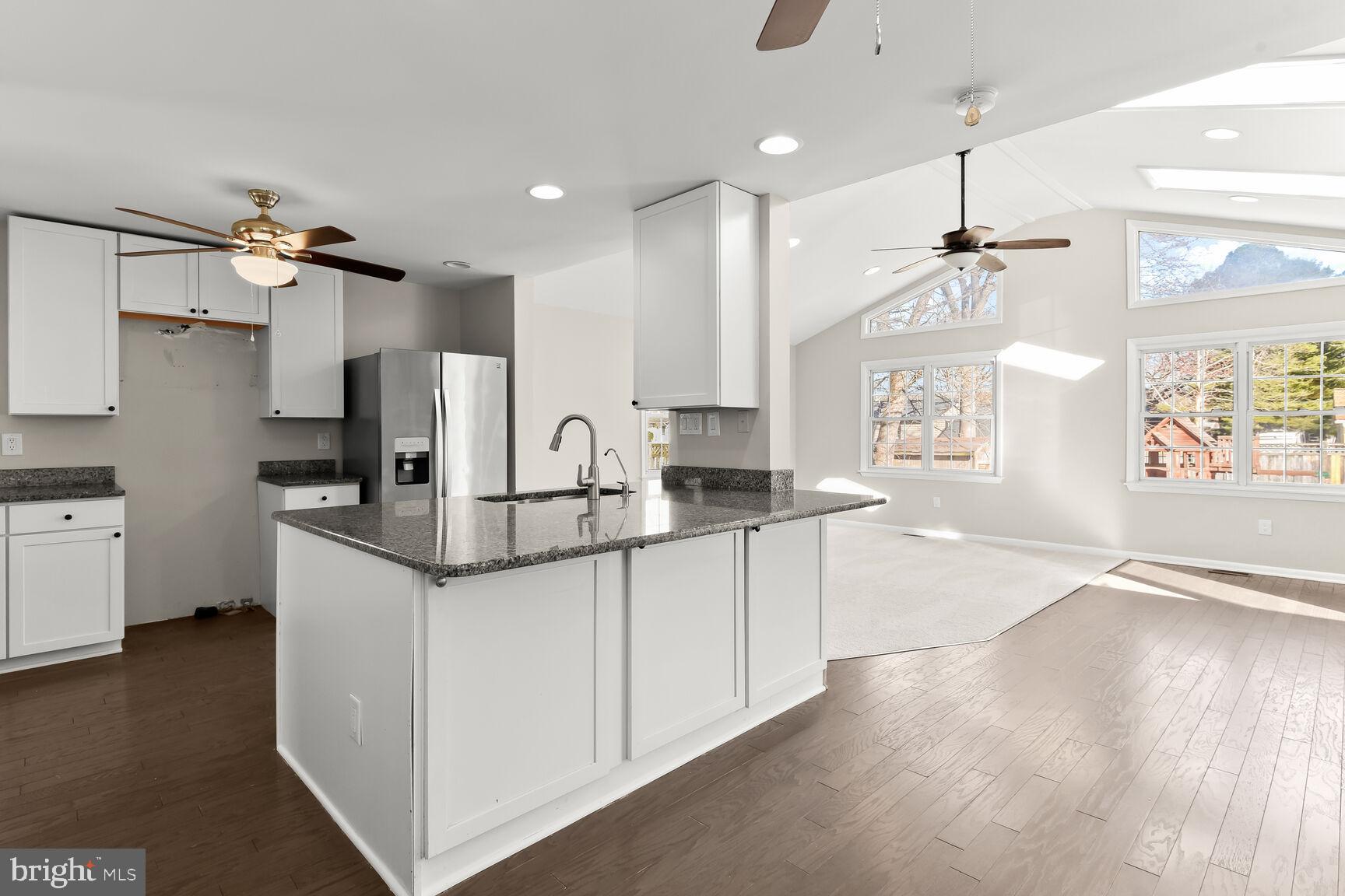 ELMHURST - Residential