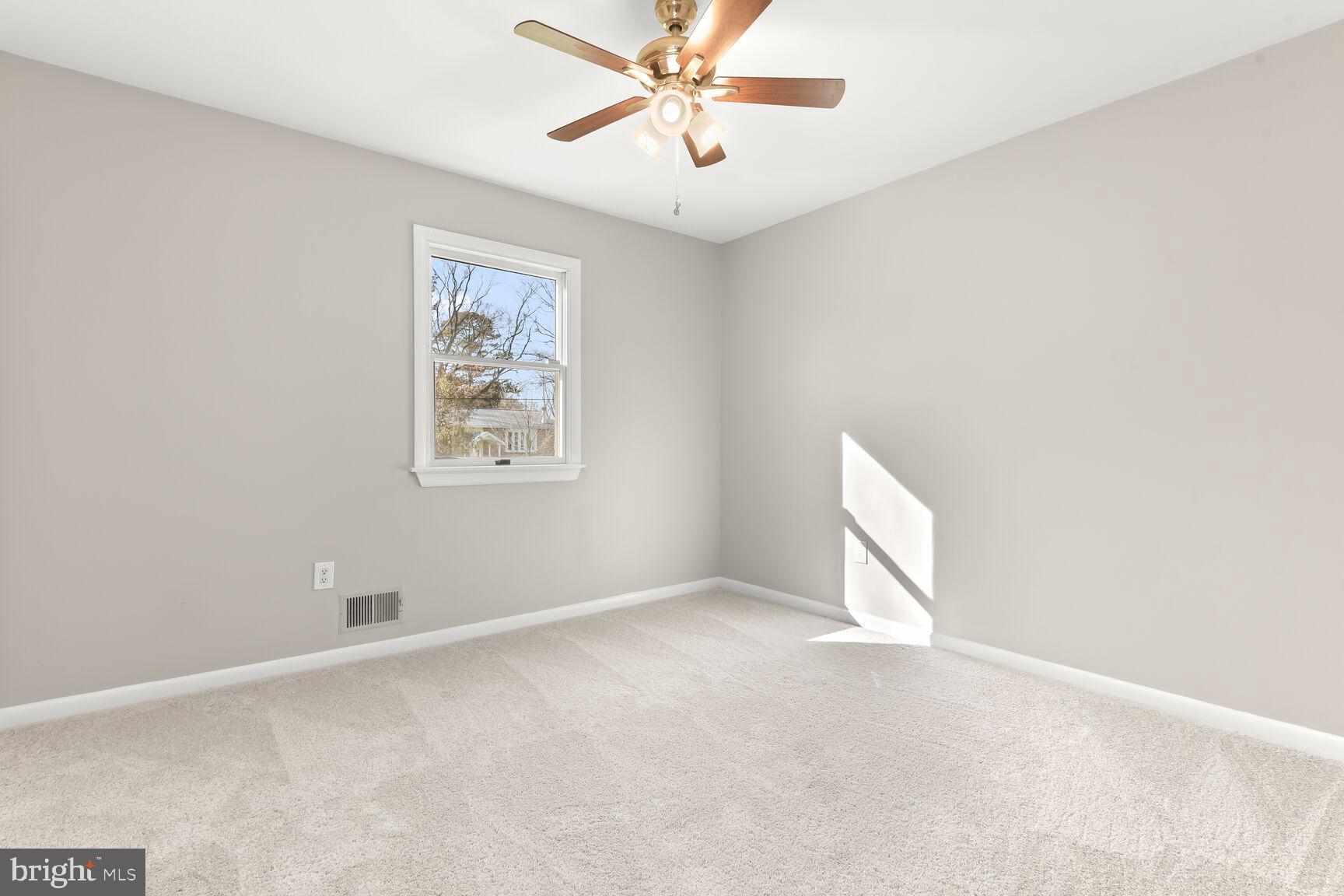 ELMHURST - Residential