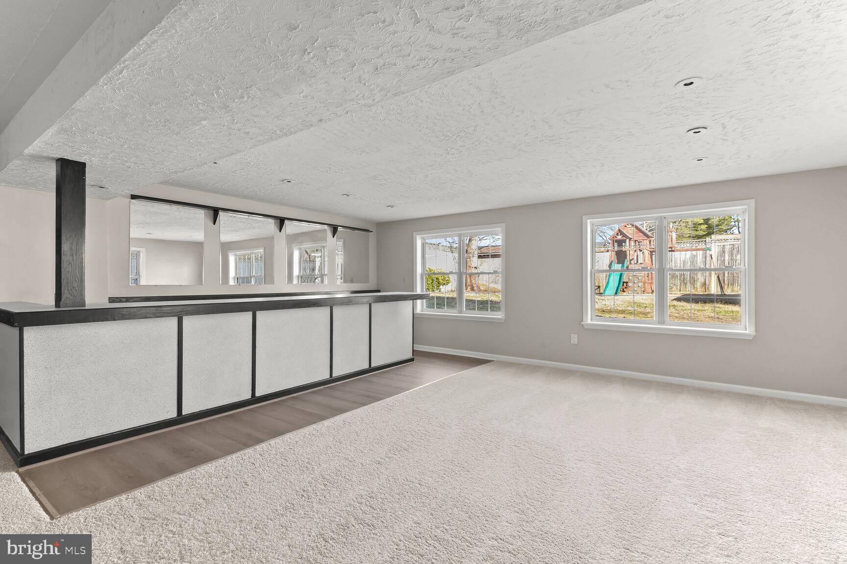 ELMHURST - Residential