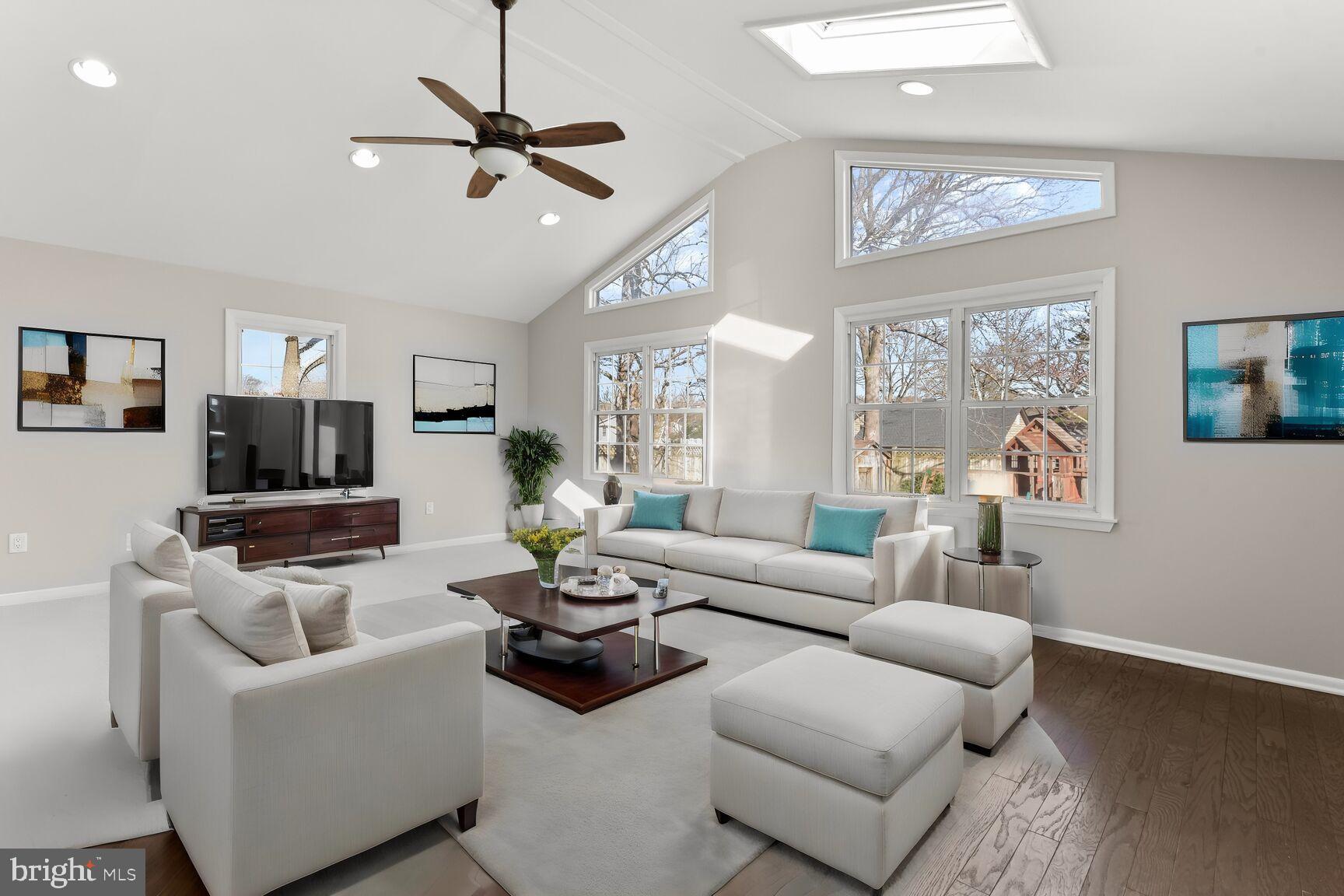 ELMHURST - Residential