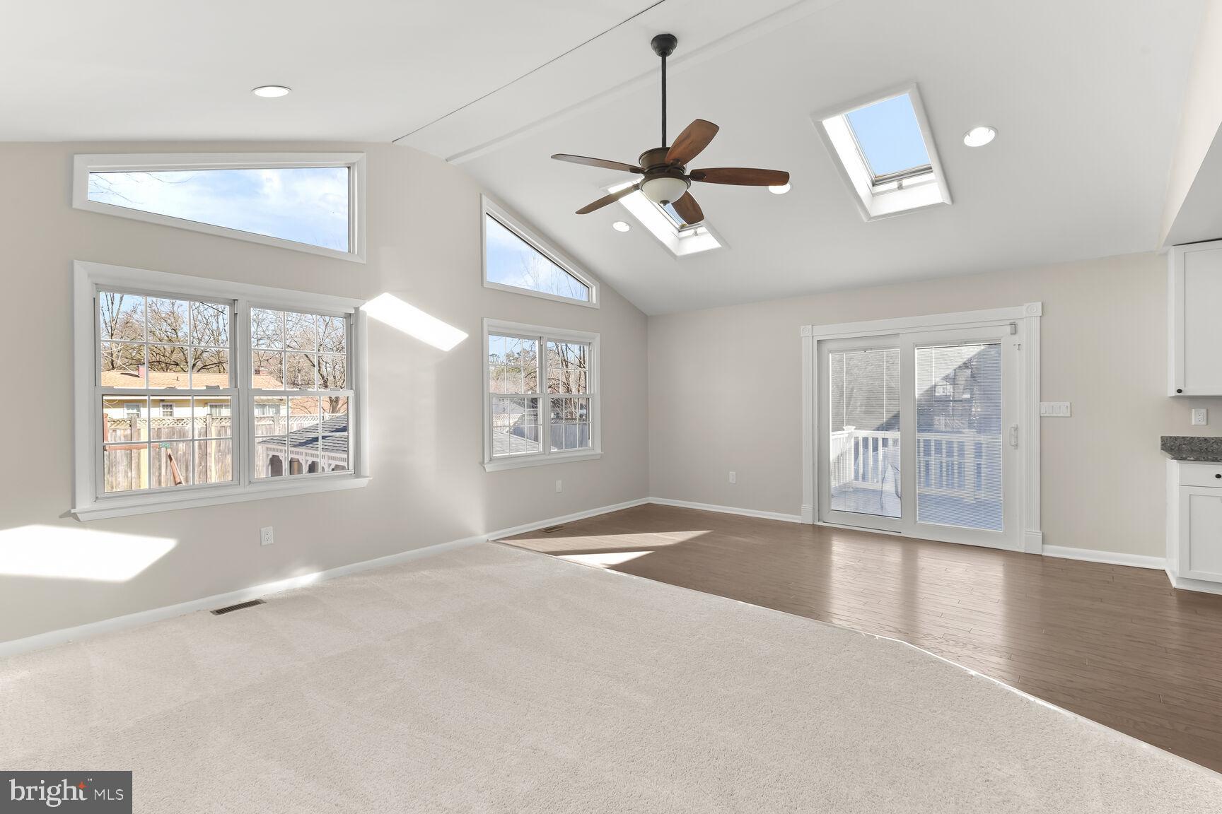 ELMHURST - Residential