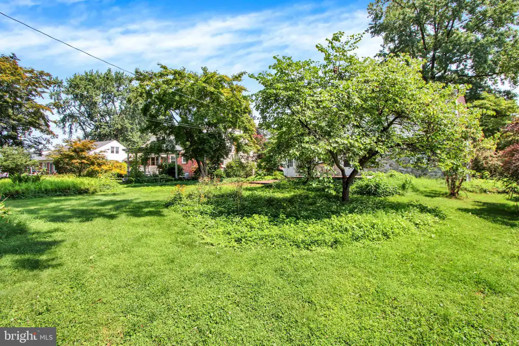 1983 Sterling Place, Lancaster, PA 17601