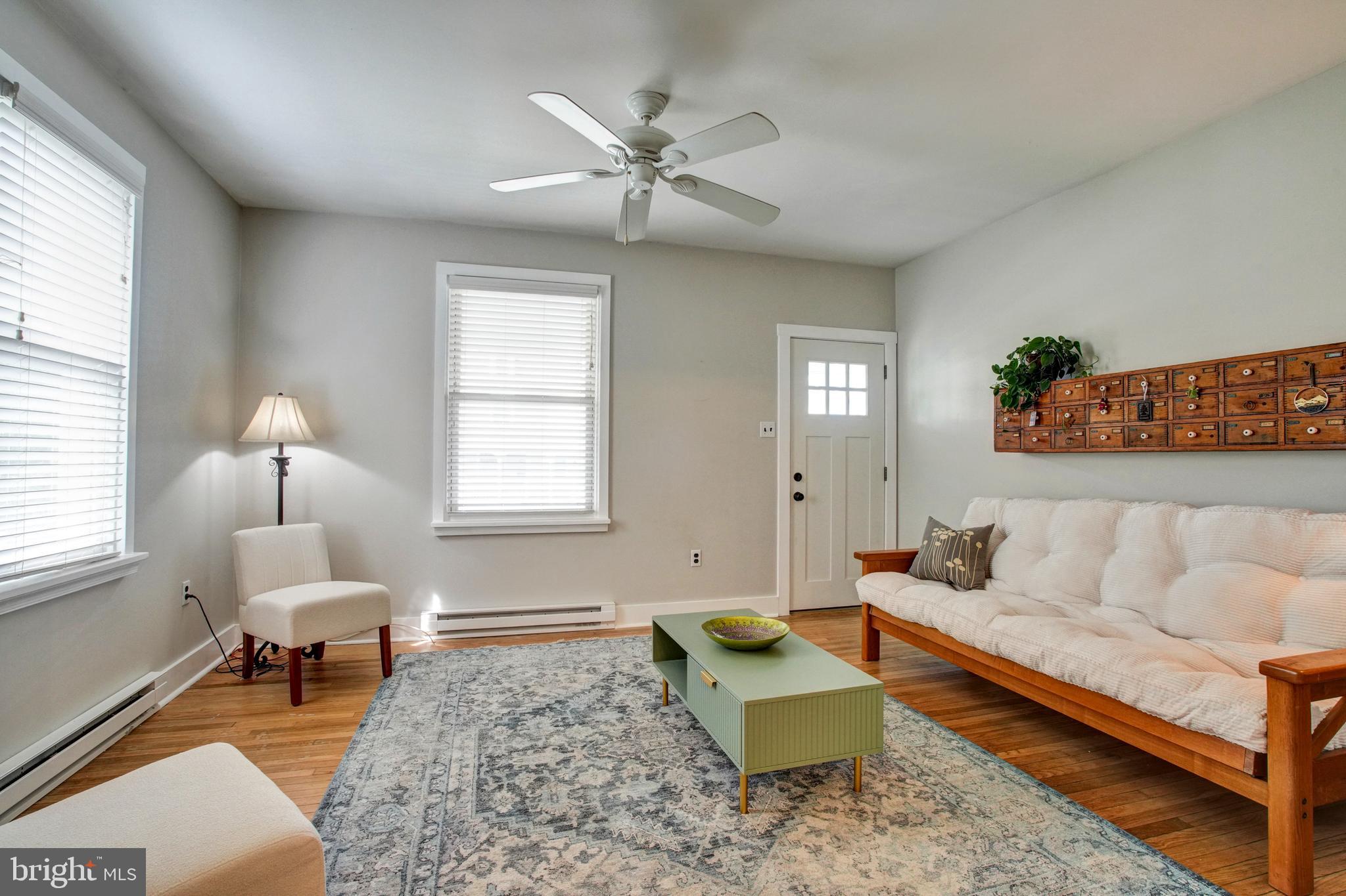 307 W WALNUT STREET