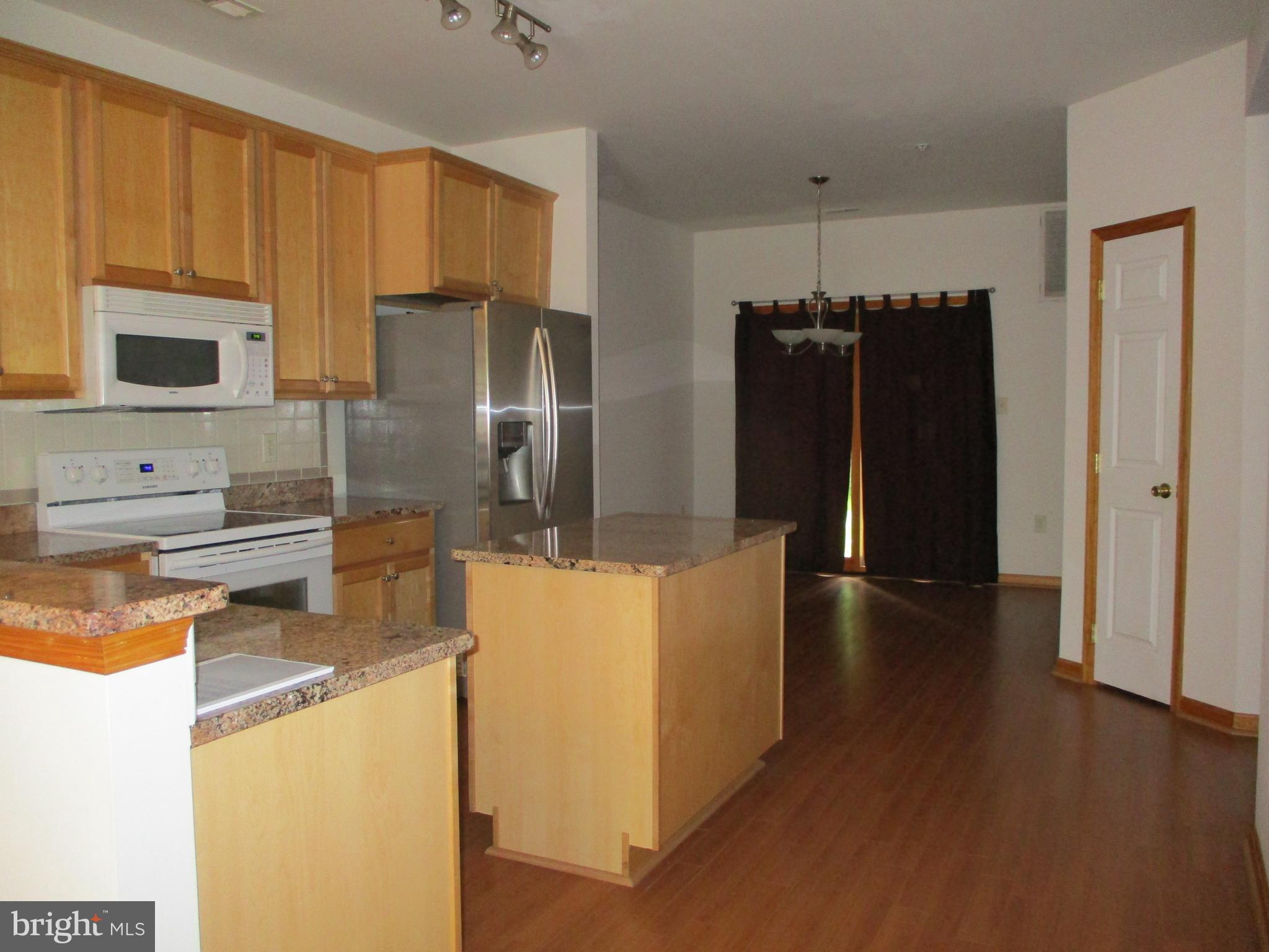 CHICKADEE CIRCLE CONDOMINIUMS - Residential Lease