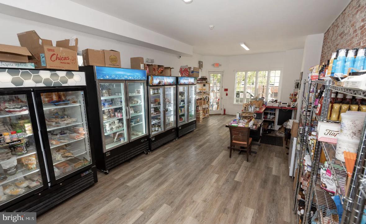 NEWBOLD - Commercial Lease