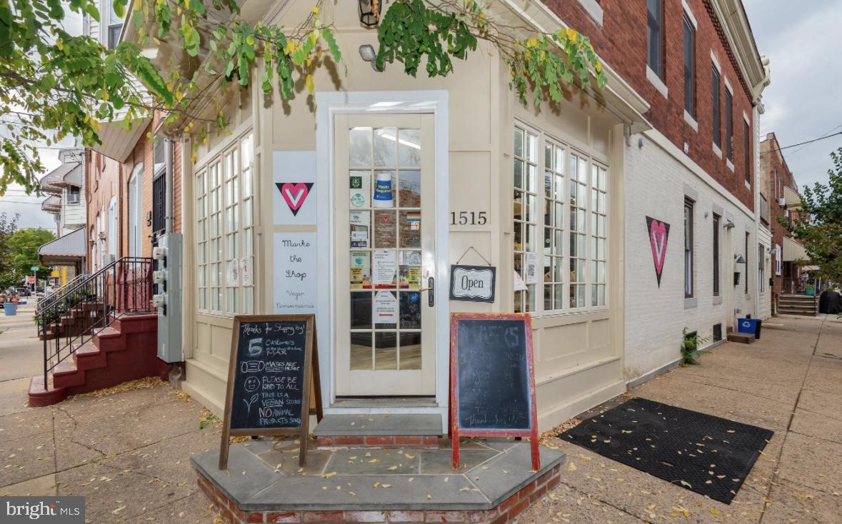 NEWBOLD - Commercial Lease