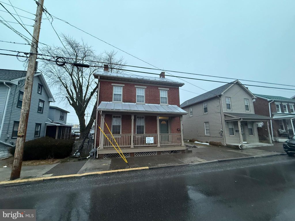 Photo of 223 N Queen Street #B, ABBOTTSTOWN, PA 17301 (MLS # PAAD2022024)