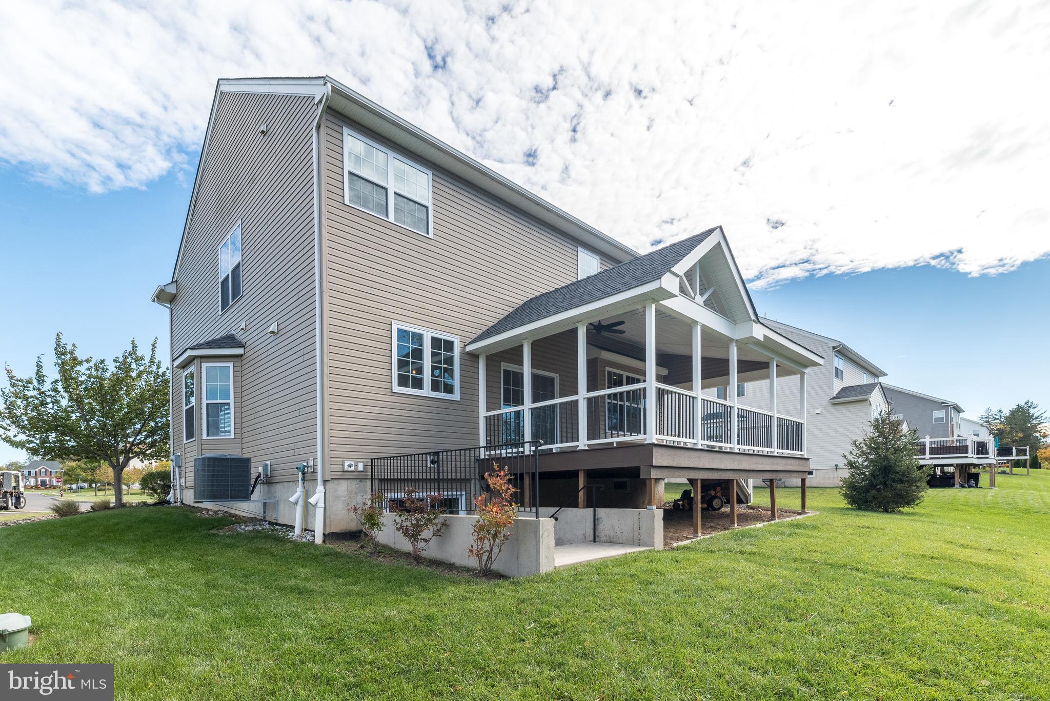 1214 HOCKLEY DRIVE