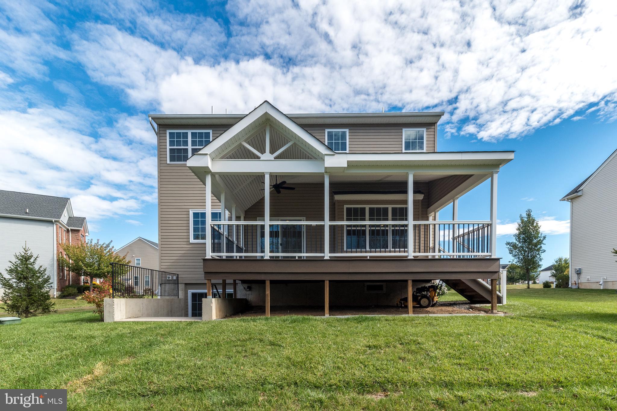 1214 HOCKLEY DRIVE