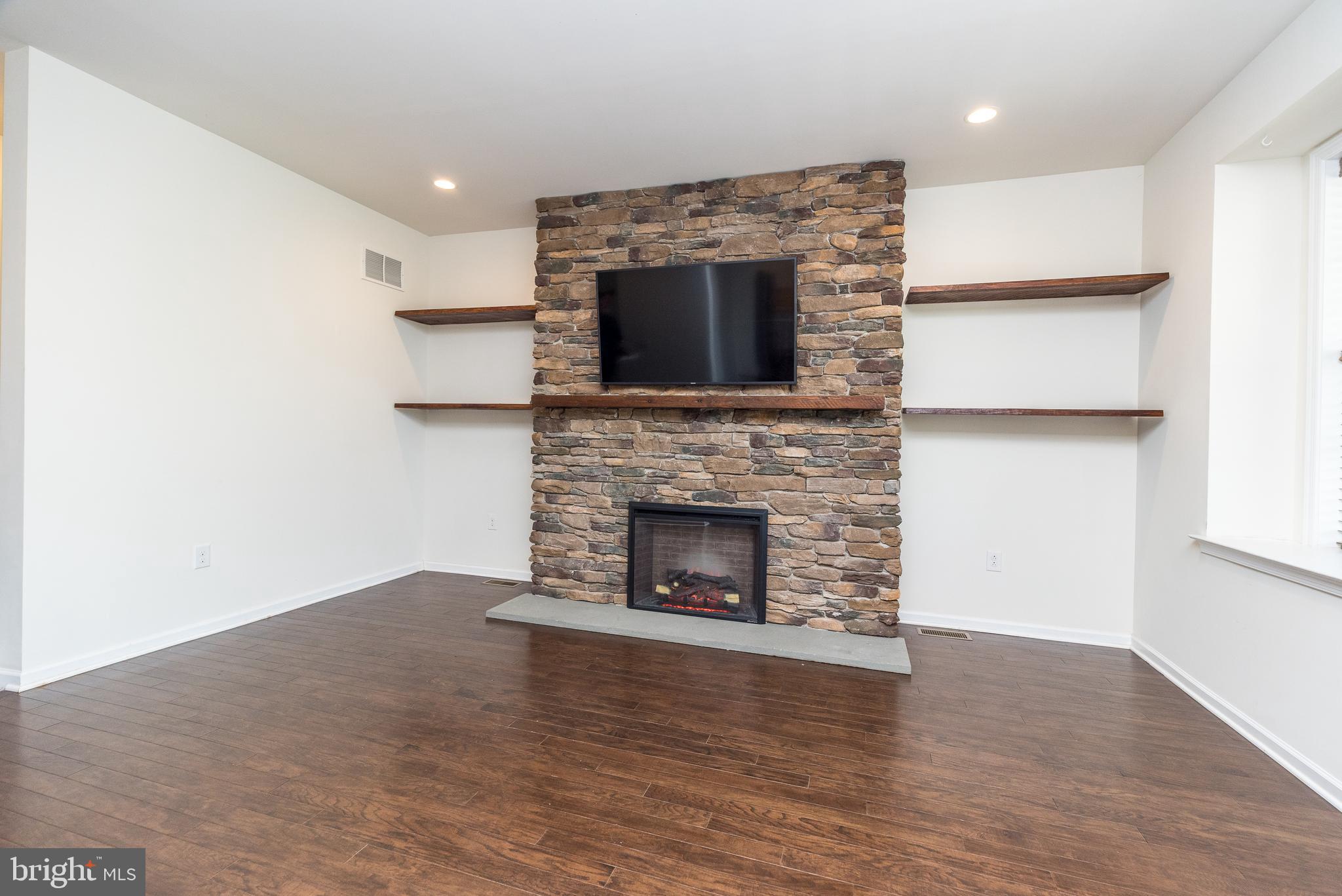 PENNLAND FARM - Residential