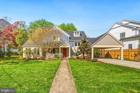 Photo of 2238 Meridian Street, FALLS CHURCH, VA 22046 (MLS # VAFX2303388)