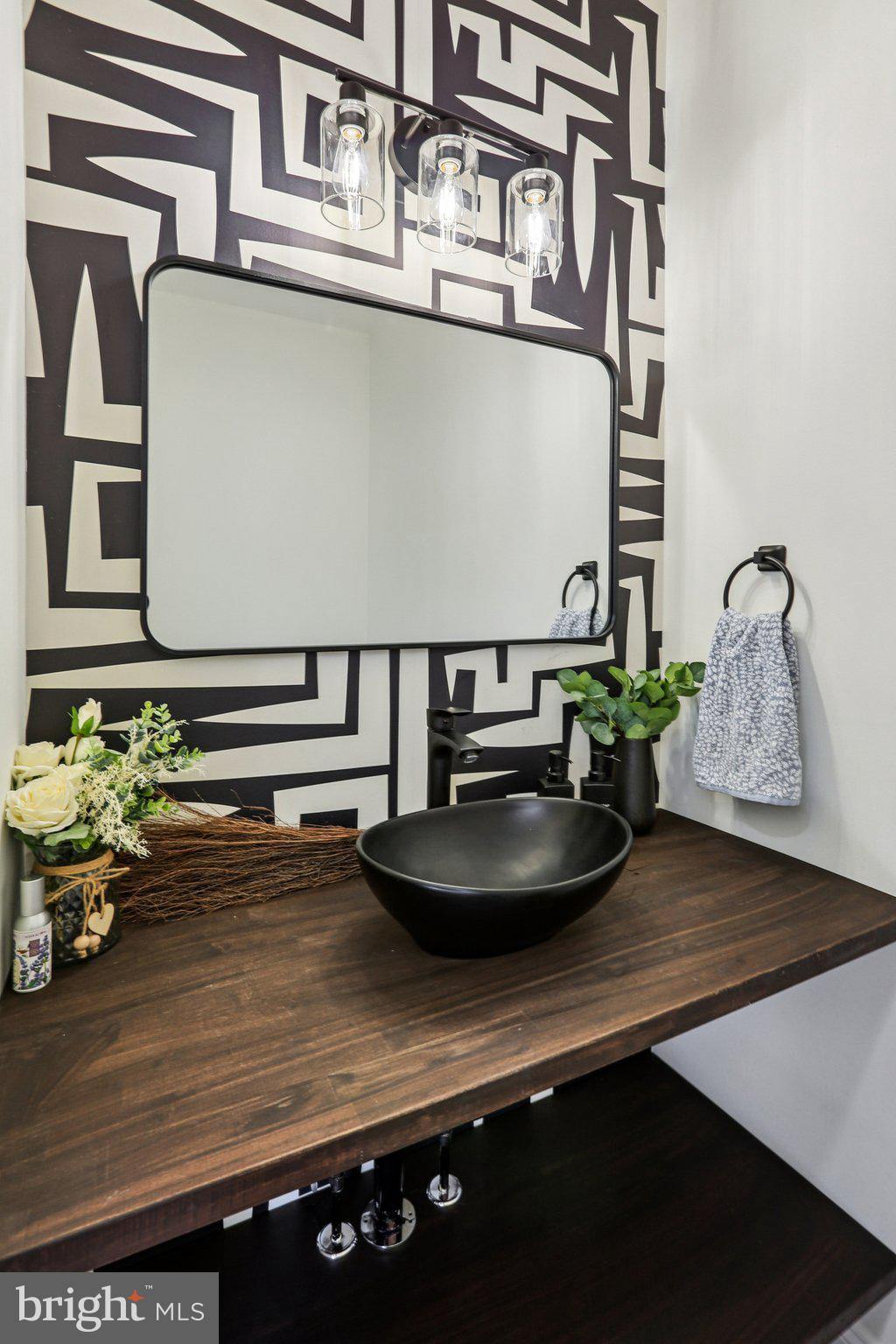 COURTHAVEN - Residential