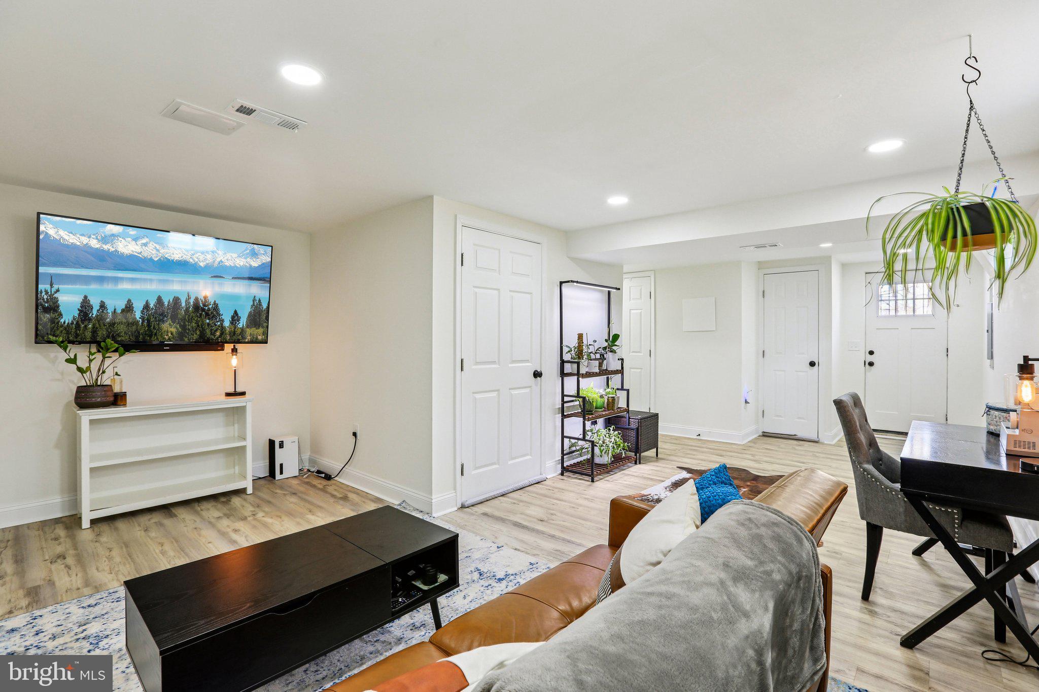 COURTHAVEN - Residential