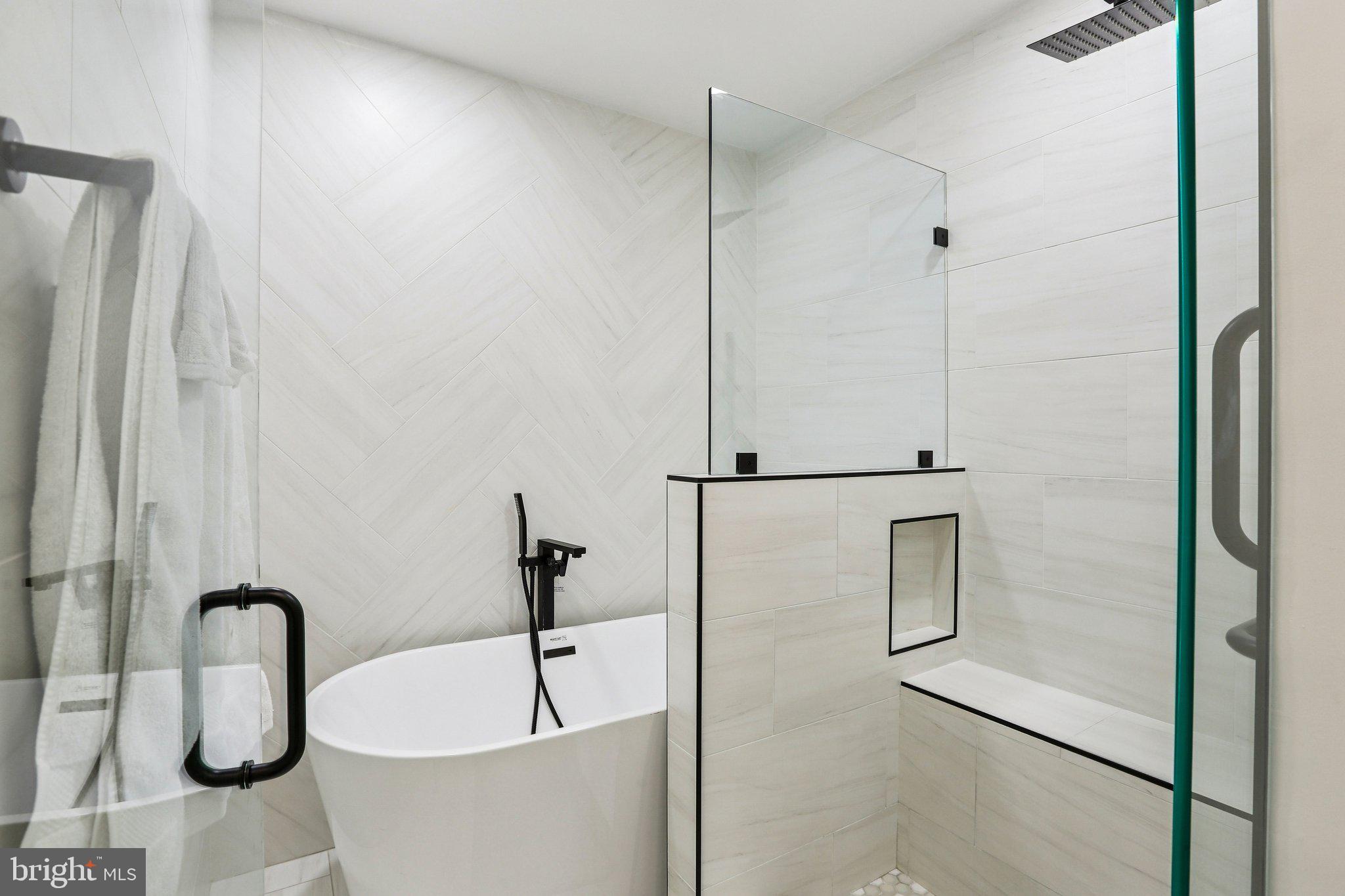 COURTHAVEN - Residential