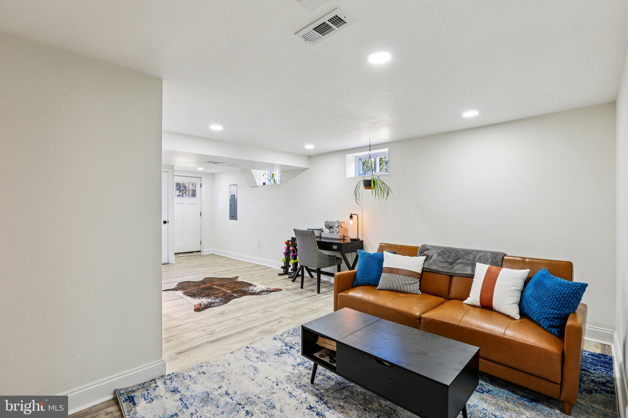 COURTHAVEN - Residential